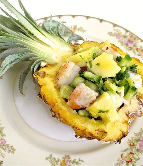 Shrimp rangoon with hawaiian sweet and sour sauce. 35 Healthier Hawaiian Recipes | The Beachbody Blog