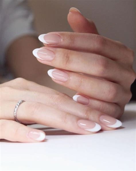 20 Nail French Tip Shape Oval Nails Acrylic Nail Designs Coffin