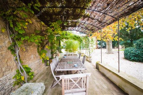 Outside Terrace Of A Rural House In Provence France — Stock Photo
