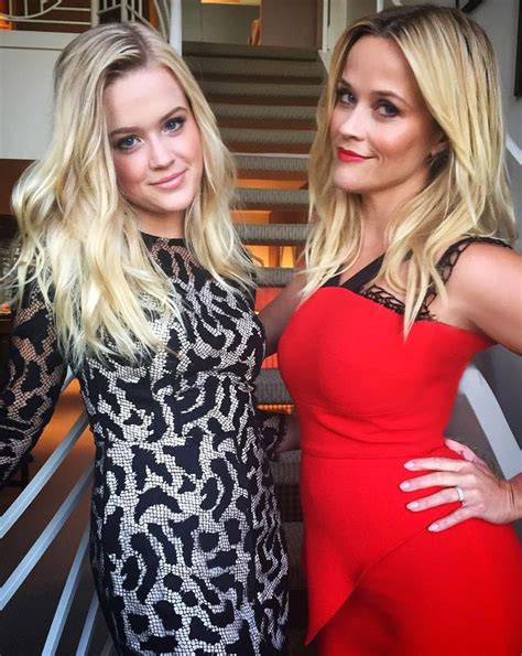 Reese Witherspoon And Daughter Ava Phillippes Cutest Twinning Moments