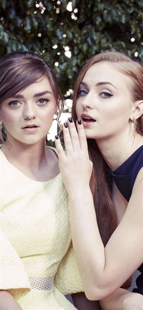 Sophie Turner And Maisie Williams Halloween Pics Page 2