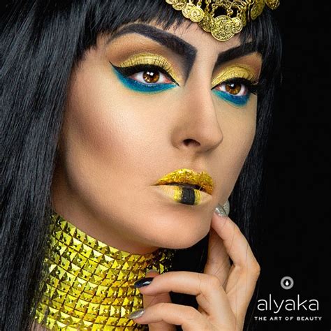 25 Elegant Egyptian Eye Makeup