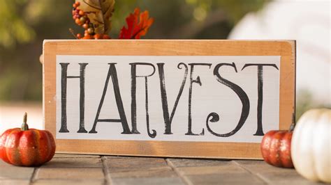 Harvest Sign Harvest Decor Autumn Decorations Farmhouse Etsy In 2020