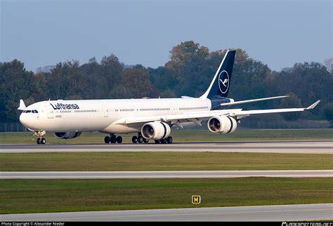 D Aihi Lufthansa Airbus A340 642 Photo By Alexander Nieder Id 897215