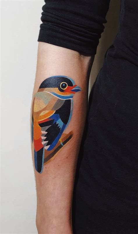 Creative Bird Tattoo © Tattoo Artist Sasha Unisex 🐤 🐤 🐤 Modern Tattoos