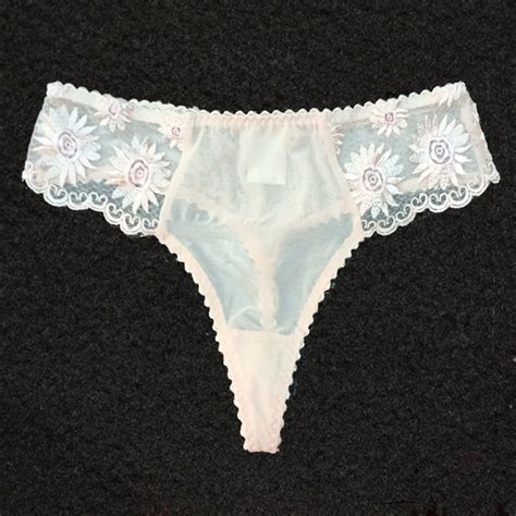 Very Sexy Floral Embroidery Lace Trim Thong