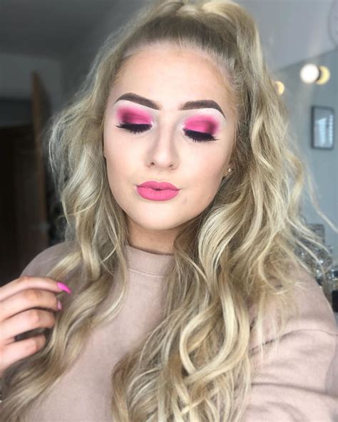 Pretty In Pink Makeup By Georgia Gray Featuring Gwa Lashes Gwalondon Pink Makeup Pretty In