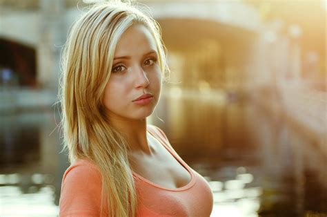 Hintergrundbilder Gesicht Frau Modell Porträt Blond Lange Haare Blick Auf Betrachter