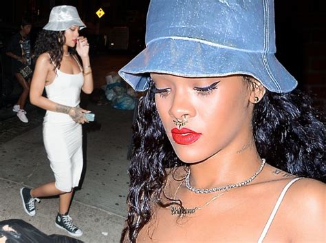 Rihanna Shows Off New Septum Piercing As She Steps Out In Nyc Daily