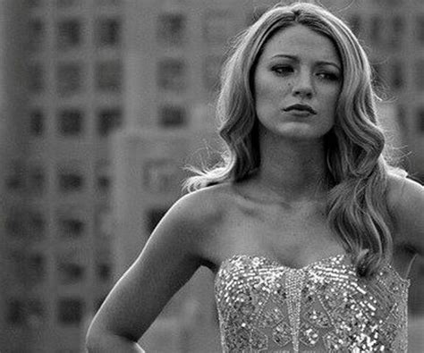 Blake Lively Wallpaper Download To Your Mobile From Phoneky