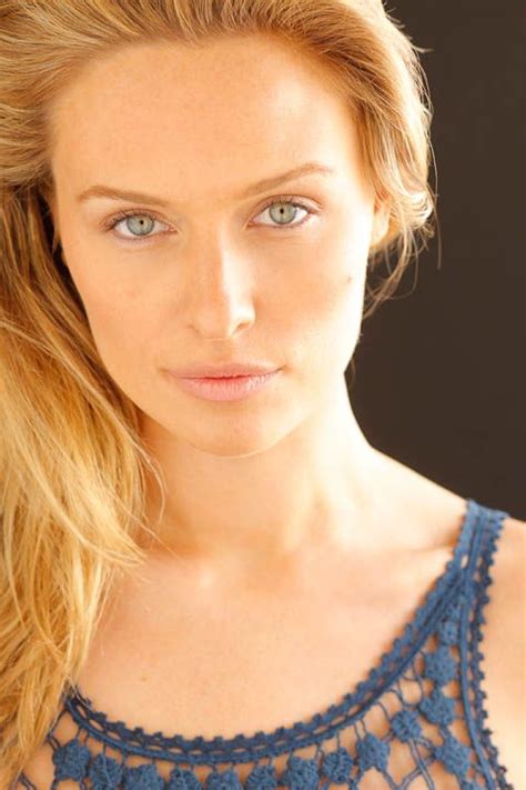 Christopher meloni (actor) was born on sunday, april 2, 1961. Michaela McManus Birthday, Real Name, Age, Weight, Height, Family,Dress Size, Spouse(Husband ...