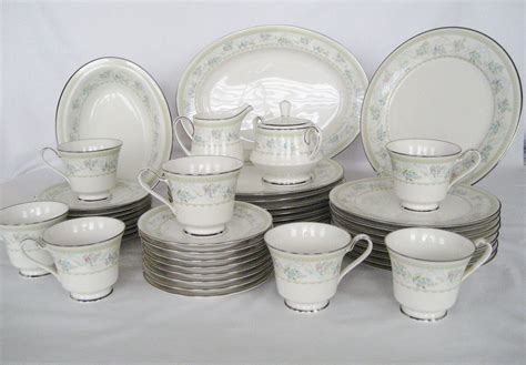 44 Piece Set Noritake Delight Dinnerware From Thedaisychain On Ruby Lane