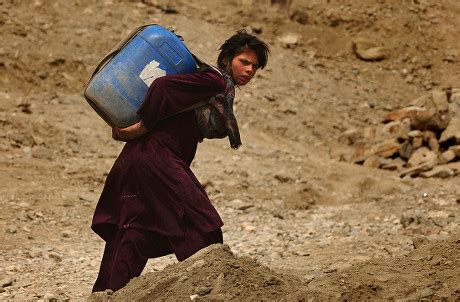 Afghan Girl Afghan Girl Carries Plastic Editorial Stock Photo Stock Image Shutterstock