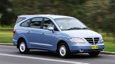 Used Car Review Ssangyong Stavic 2005 07 Drive