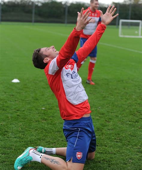 Olivier Giroud Returns To Arsenal Training Mirror Online