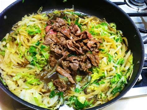 Il sapore delicato lo rende alimento molto apprezzato nella cucina asiatica e ora anche dalle nostre parti. Una ricetta con un cavolo poco conosciuto: il Cavolo ...