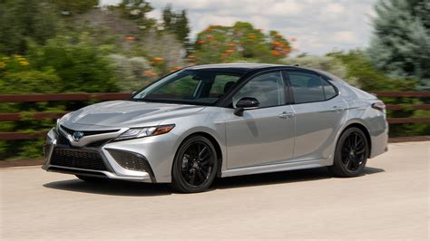 2021 toyota camry review
