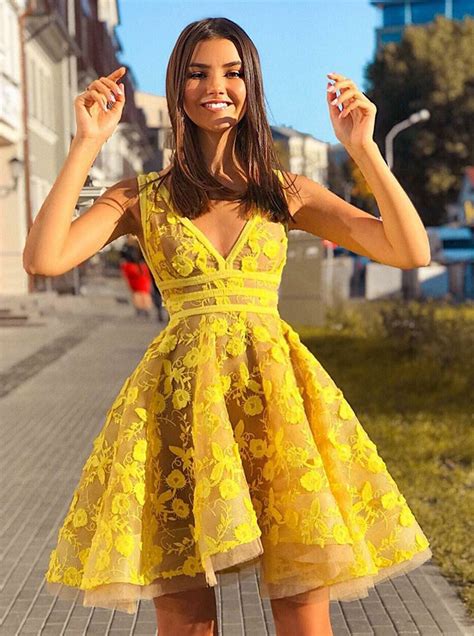 Cute Yellow Homecoming Dresses A Line V Neck Homecoming Dress Sleeveless Mini Prom Dress