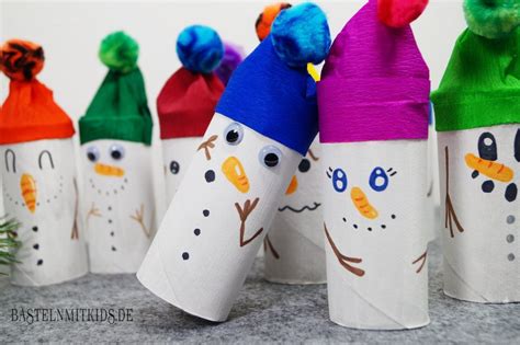 Der russische weihnachtsmann heißt „ded moroz, übersetzt heißt das väterchen frost. Schneemann basteln mit Kindern | Schneemann basteln ...
