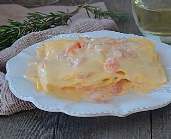 Secondo le località si usano. Lasagne con crema agli scampi ricetta delle feste ...