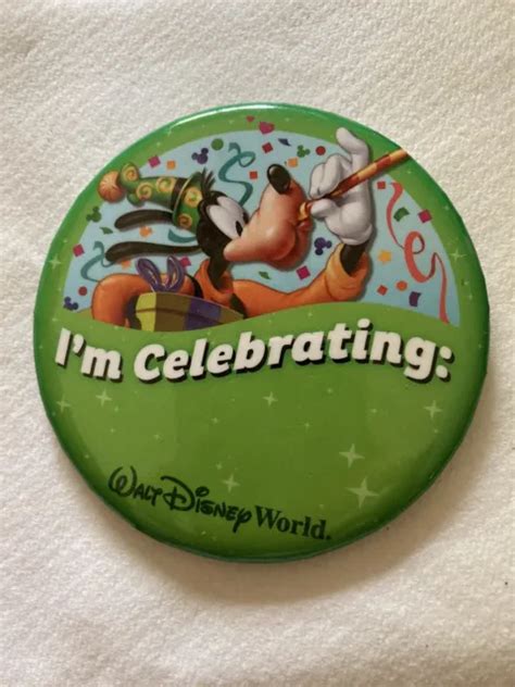 Walt Disney World Im Celebrating Goofy Green Button Pin Collectible 4