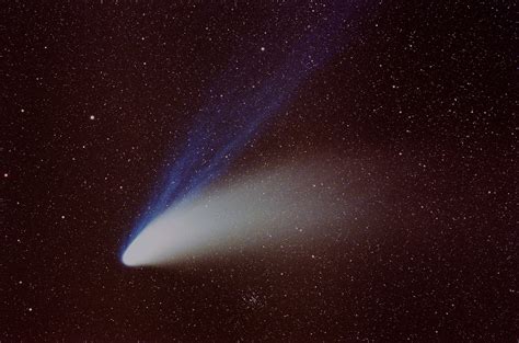 File:Comet over Munich 1.jpg - Wikipedia