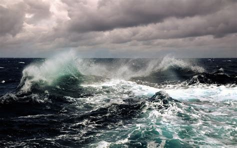 Stormy Sea Wallpapers Top Free Stormy Sea Backgrounds Wallpaperaccess