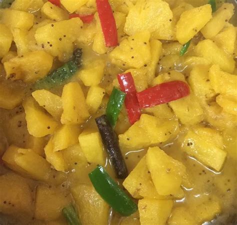 Tongseng, tipikal comfort food dengan rasa yang meresap dan kaya akan bumbu. Resepi Pajeri Nenas Bombay - Resepi Mudah