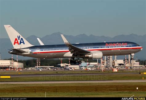 American Airlines Boeing 767 300 At Milan Malpensa Photo Id 224859