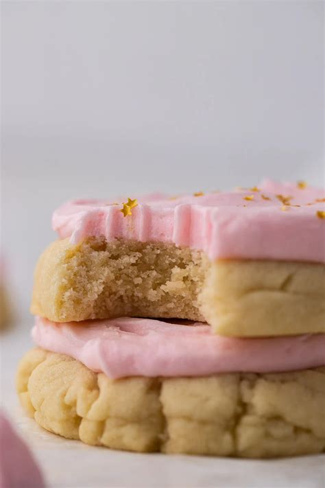 Chilled Crumbl Sugar Cookies Copycat Recipe Recipe In 2022 Crumble Cookie Recipe Pink Sugar