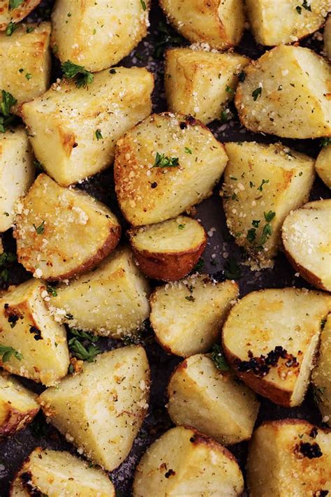 Directions combine all ingredients in a large plastic bag, seal and shake until well coated. Parmesan Garlic Roasted Potatoes | The Recipe Critic