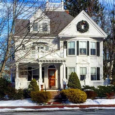 Quintessential White New England Homes New England Fine Living New