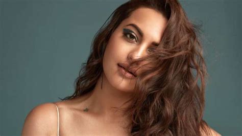 Sonakshi Sinha Birthday 10 Candid Photos That Prove She Is A Queen Of