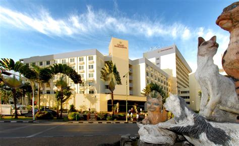 Hotel bajet di kedah ini merupakan hotel koperasi yang terletak di tengah pusat bandar alor setar. Hotel bajet dan murah di Kuching : Grand Margherita Hotel ...