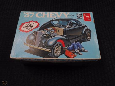 Vintage Amt 1937 Chevy Coupe Gasser Plastic Model Car Kit 125 70s