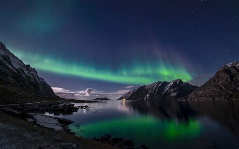 Norway Lofoten Islands Northern Lights Night Sea Wallpaper Nature