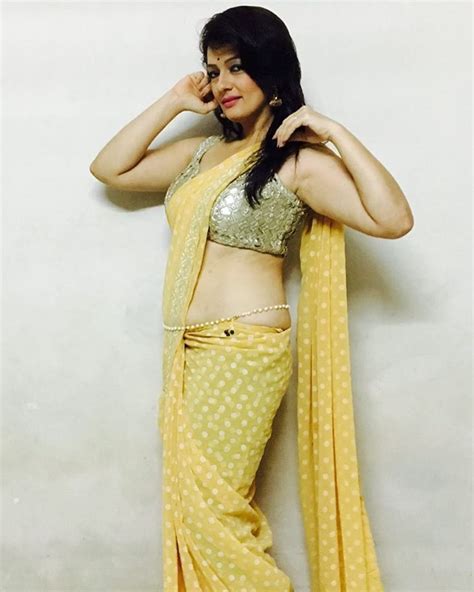 falguni rajani in sleeveless saree blouse bhabhiji ghar par hai tv actress