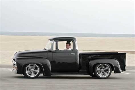 Chip Foose In His 56 Ford F 100 Camions Ford Vieux Camions Ford