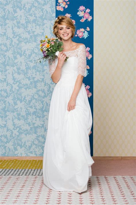 Für das geld, das meghan markles brautkleid kosten soll, könnten sich andere ein ganzes haus sündhaft teuer oder einfach nur standesgemäss? Brautkleid inspiriert vom 20er Jahre Stil - Vintage Kleid ...