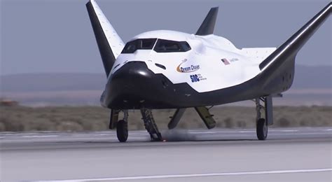 Sierra Nevada Corps Dream Chaser Space Plane Gets Ready To Take To