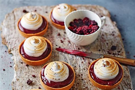 .jamie oliver, dreams do come true: 28 amazing Christmas desserts by Jamie Oliver - Recipe Collections - delicious.com.au