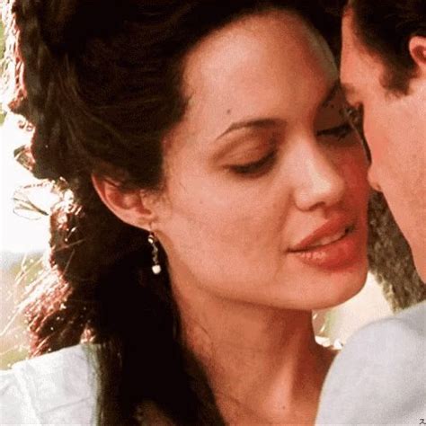 Angelina Jolie Kiss Gif Angelinajolie Kiss Bradpitt Discover