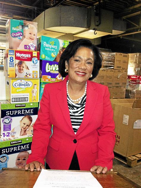 New Haven mayoral candidate Toni Harp donates to diaper bank