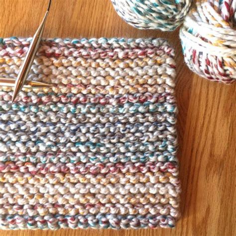 Just slip your candy cane (not included) through the snowman's heart. Cherry Candy Cane Potholder Easy Free Knitting Pattern ...