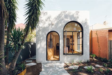 These 20 Homes With Arched Doorways Are Way Ahead Of The Curve Dwell