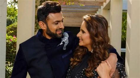 Shoaib Malik Changes Instagram Bio Sparks Divorce Speculations With