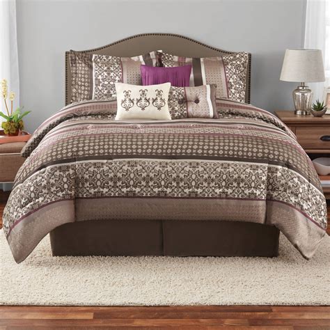 The perfect comforter set is soft, warm, and durable. Mainstays Multi Stripe 7-Piece Jacquard Comforter Set ...