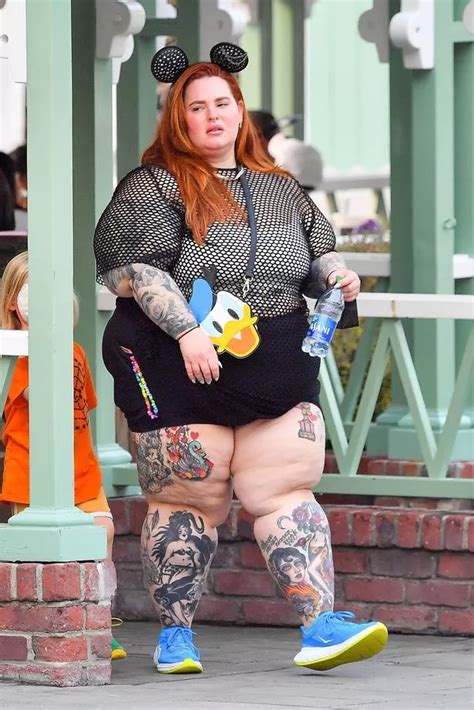 Positivity Campaigner Tess Holliday Celebrates Loving Her Body With Day