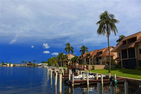 Fort Myers: Water, Nightlife and America’s Pastime - Mansion Global