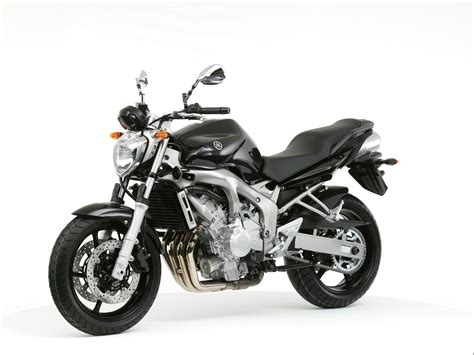 Eine große auswahl an yamaha fz6 motorräder zum verkauf. Motociclete naked second hand. Hornet vs. Z750 vs. GSF 600 ...